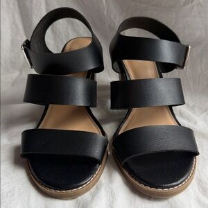 Old Navy Women's Black Strappy Sandals